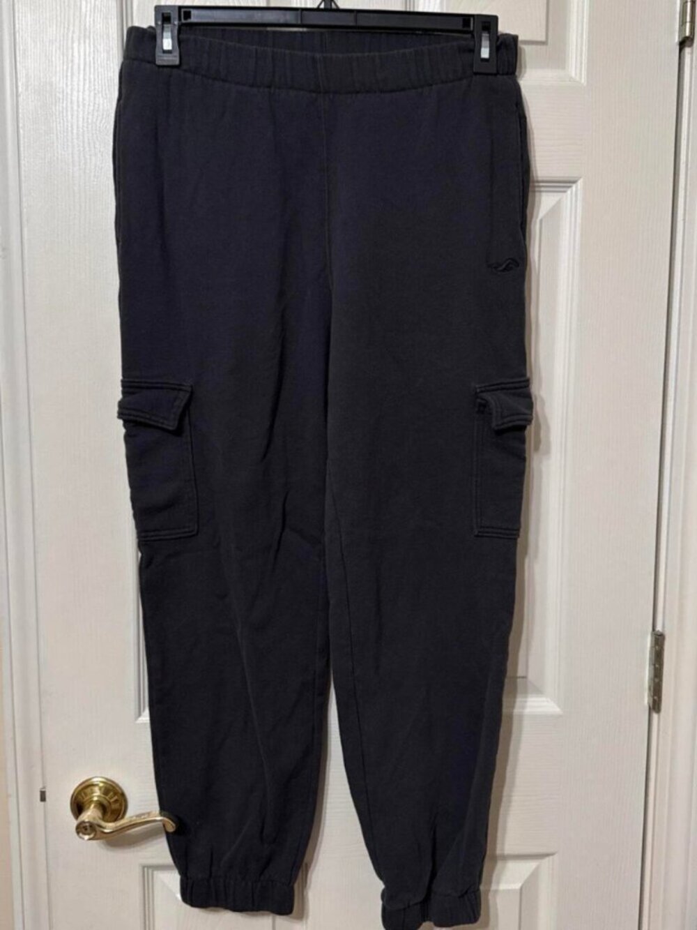 Hollister Tan ultra high rise cargo sweatpants with pockets #cargo #sweatpants